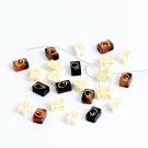 String tie amber bruin